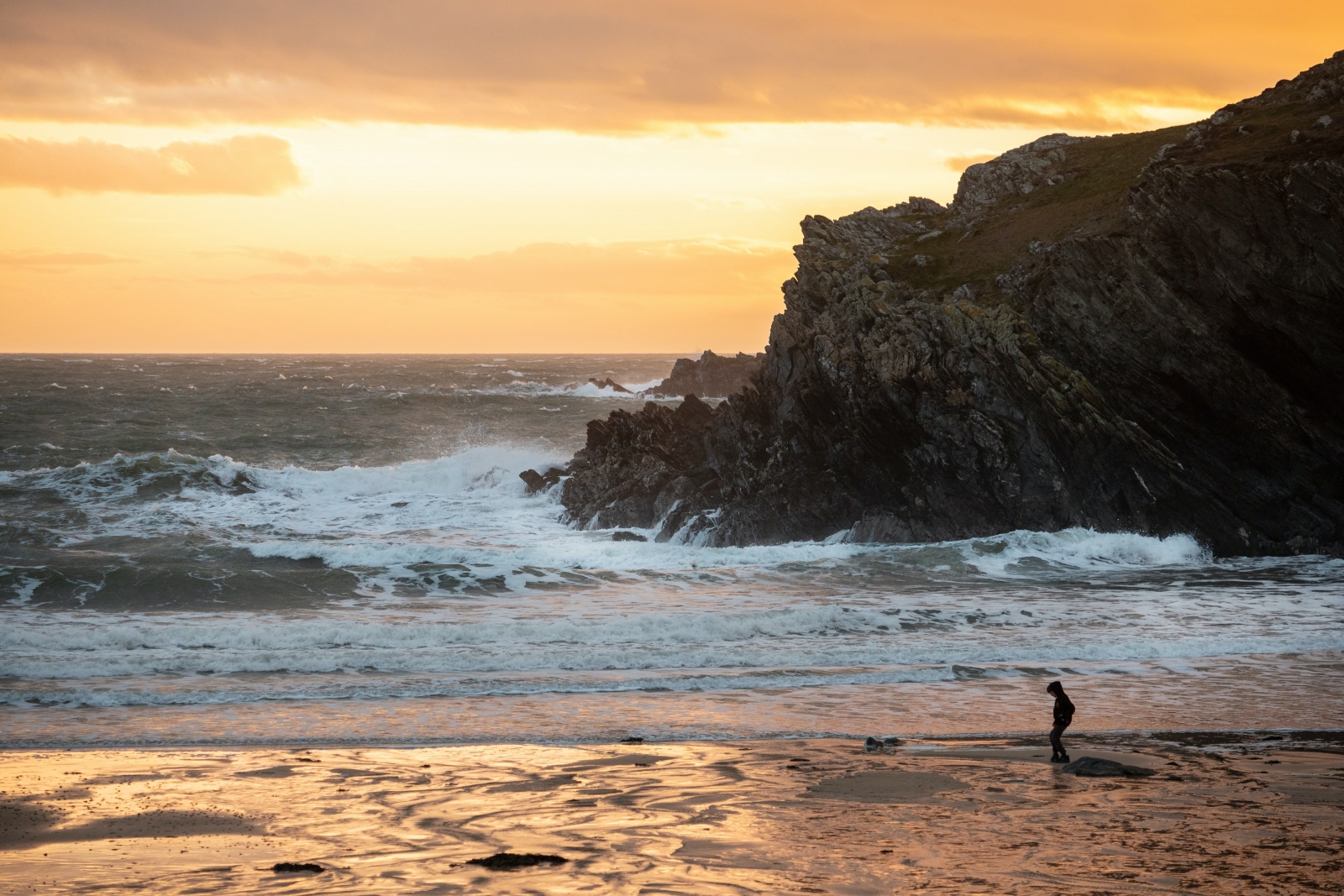 Surfing in North Wales The Ultimate Guide Backpacker Boy